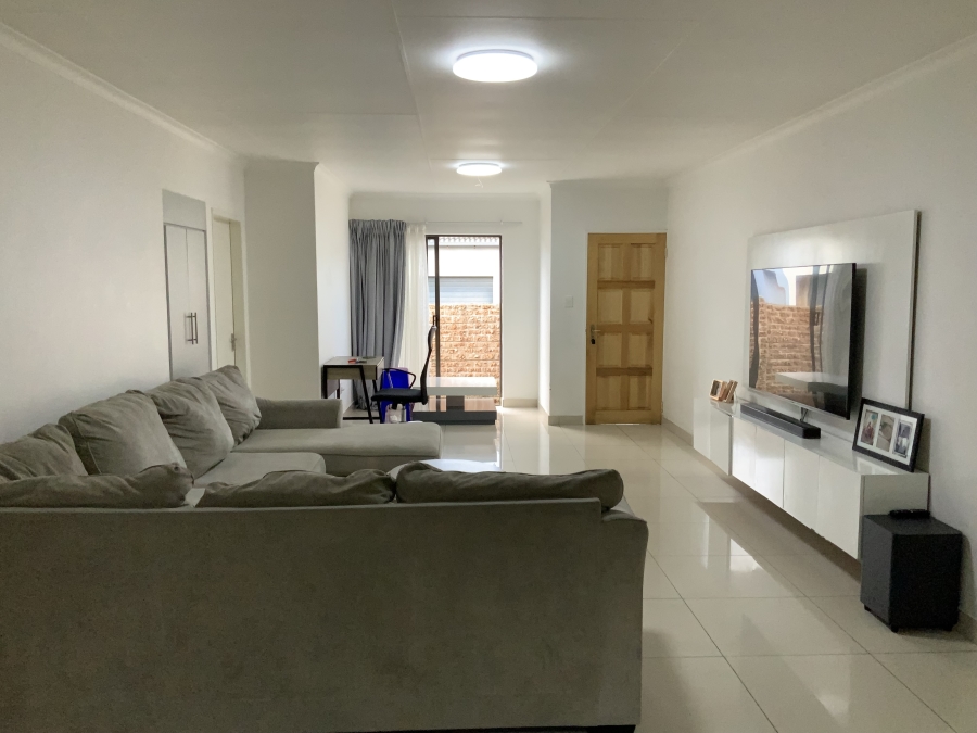 3 Bedroom Property for Sale in Parkrand Gauteng