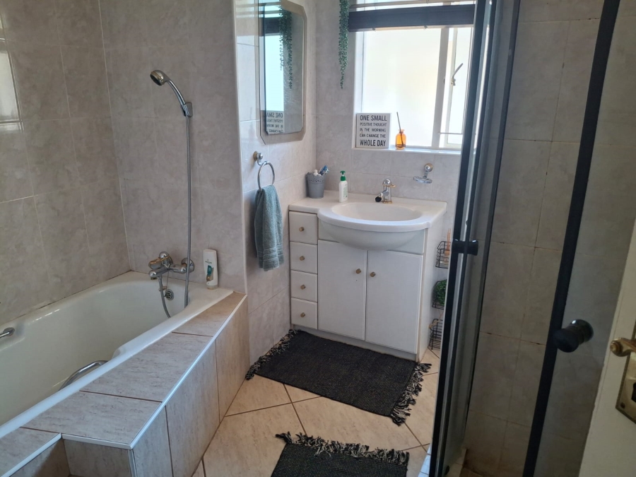 To Let 3 Bedroom Property for Rent in Lynnwood Ridge Gauteng