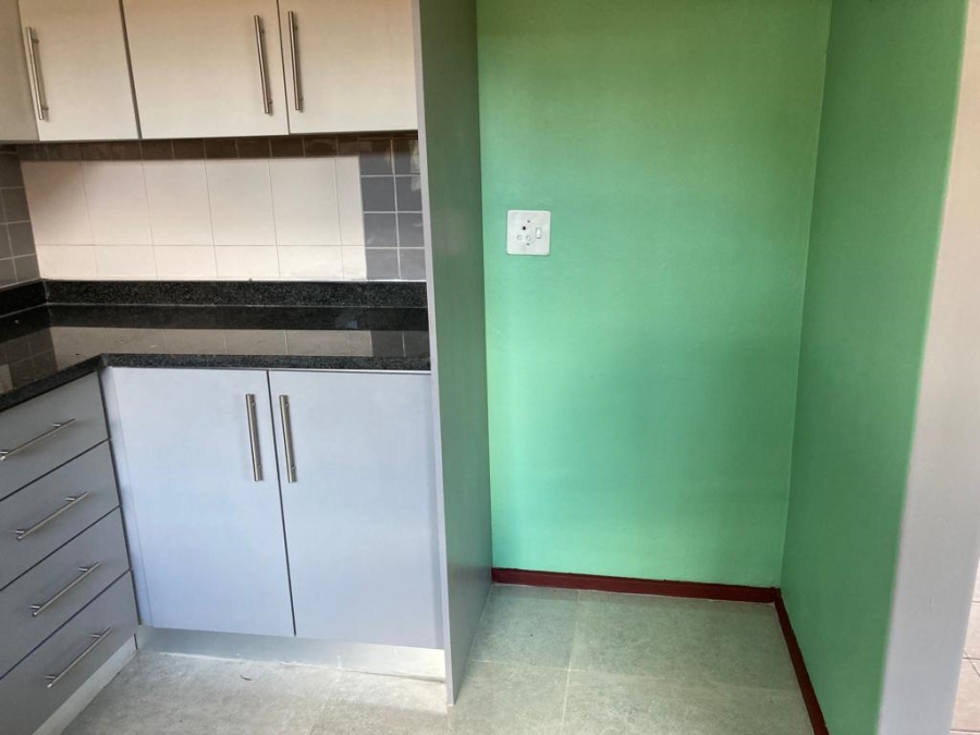 To Let 3 Bedroom Property for Rent in Garsfontein Gauteng