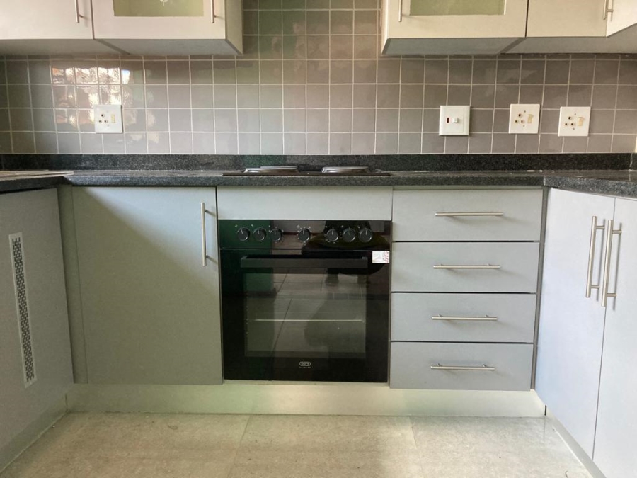 To Let 3 Bedroom Property for Rent in Garsfontein Gauteng