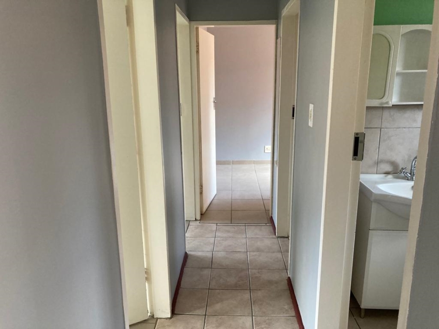 To Let 3 Bedroom Property for Rent in Garsfontein Gauteng