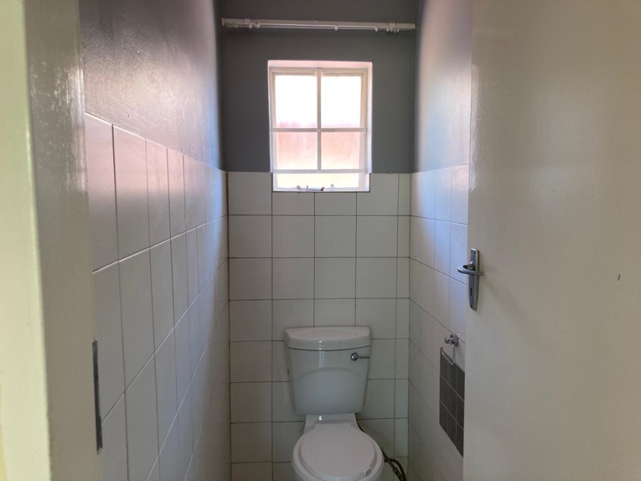 To Let 3 Bedroom Property for Rent in Garsfontein Gauteng