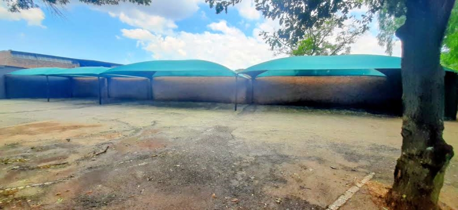 13 Bedroom Property for Sale in Bredell Gauteng