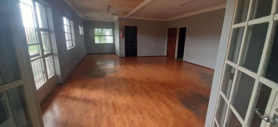 13 Bedroom Property for Sale in Bredell Gauteng