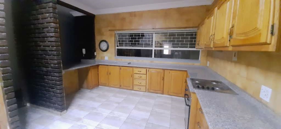 13 Bedroom Property for Sale in Bredell Gauteng