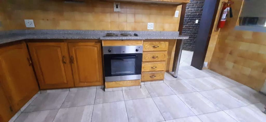 13 Bedroom Property for Sale in Bredell Gauteng