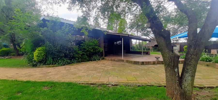 13 Bedroom Property for Sale in Bredell Gauteng