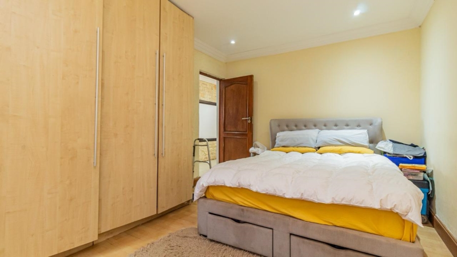 5 Bedroom Property for Sale in Mahube Valley Gauteng