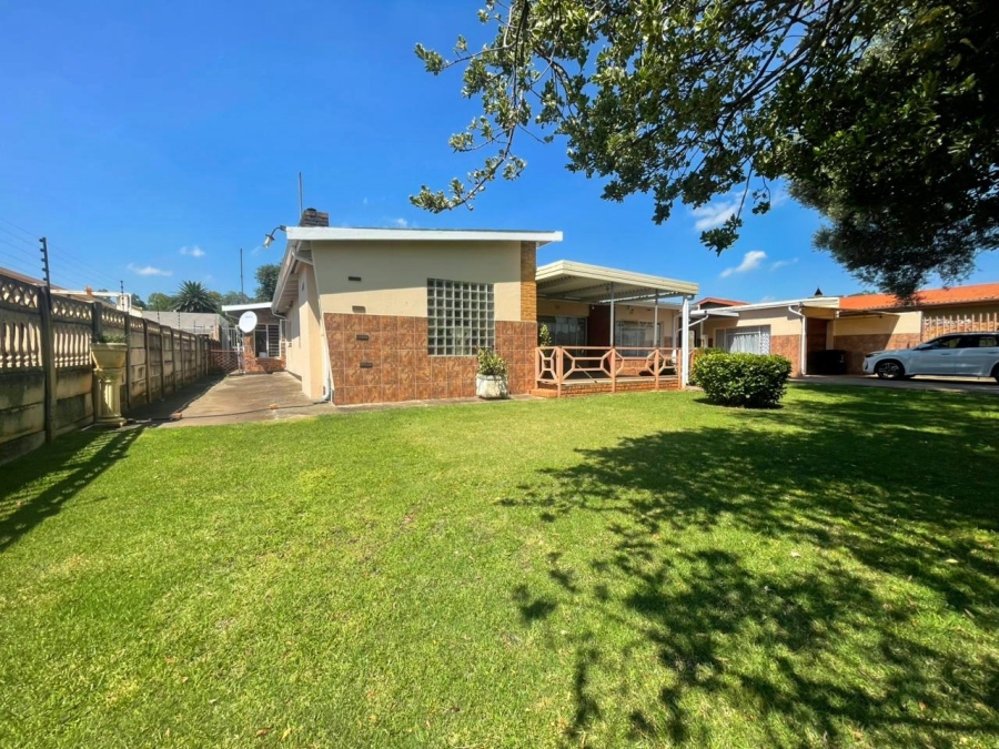 3 Bedroom Property for Sale in Casseldale Gauteng