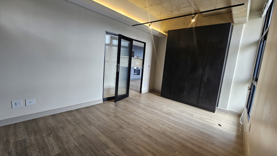 1 Bedroom Property for Sale in Sandown Gauteng