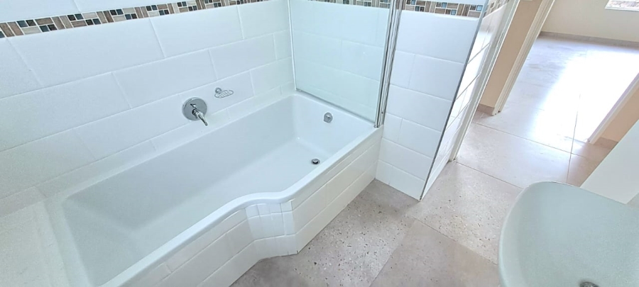 2 Bedroom Property for Sale in Three Rivers Gauteng