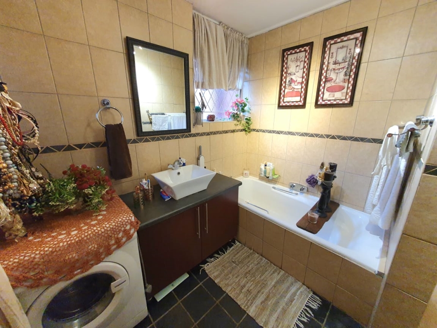 To Let 2 Bedroom Property for Rent in Ardenwold SH Gauteng