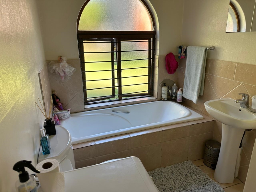 To Let 3 Bedroom Property for Rent in Noordhang Gauteng