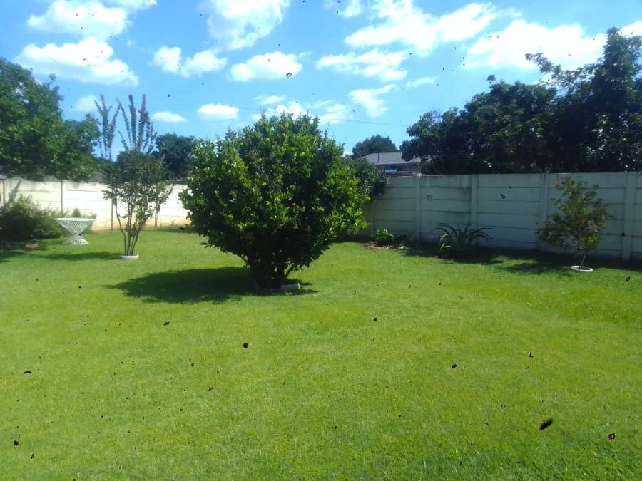 3 Bedroom Property for Sale in Rensburg Gauteng