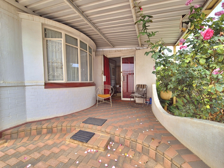 2 Bedroom Property for Sale in Brakpan Central Gauteng