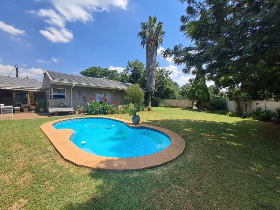 4 Bedroom Property for Sale in Three Rivers Gauteng