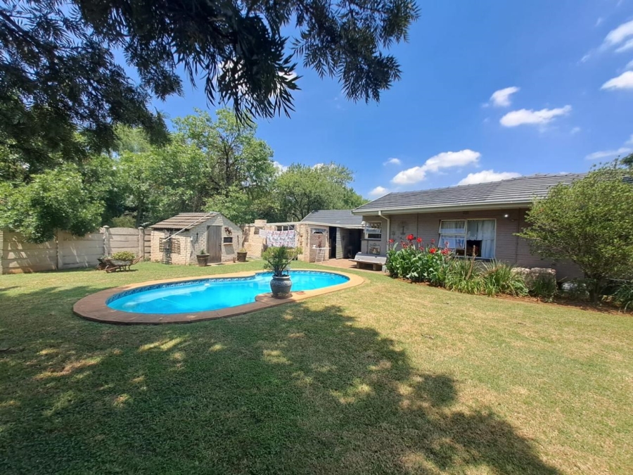 4 Bedroom Property for Sale in Three Rivers Gauteng