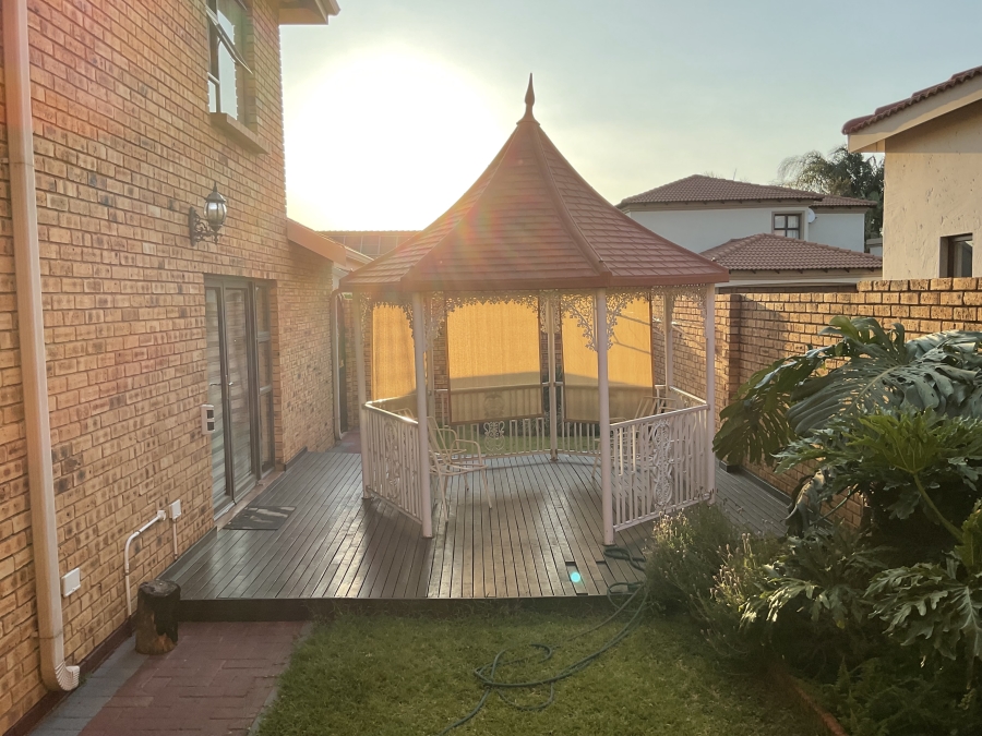 1 Bedroom Property for Sale in Amberfield Ridge Gauteng