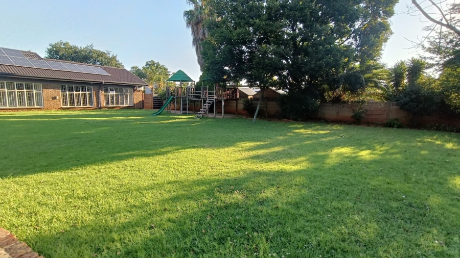 4 Bedroom Property for Sale in Vanderbijlpark SE 2 Gauteng