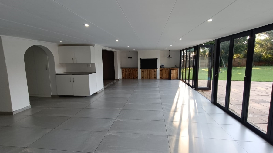 4 Bedroom Property for Sale in Vanderbijlpark SE 2 Gauteng