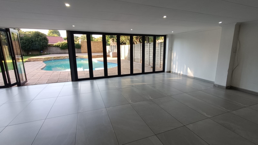 4 Bedroom Property for Sale in Vanderbijlpark SE 2 Gauteng