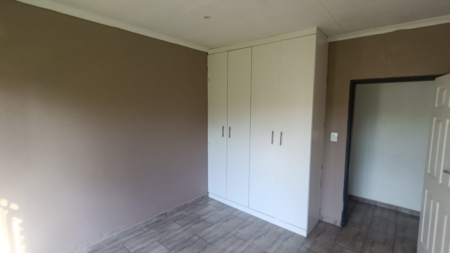 4 Bedroom Property for Sale in Vanderbijlpark SE 2 Gauteng