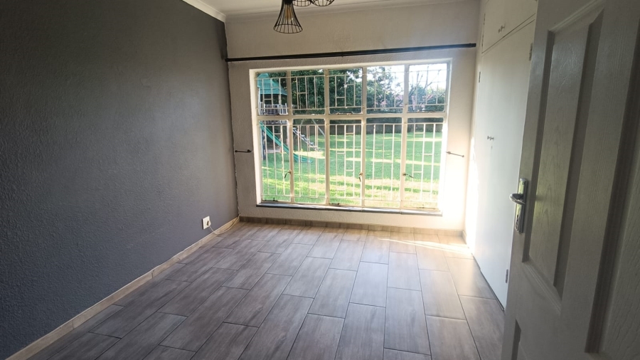 4 Bedroom Property for Sale in Vanderbijlpark SE 2 Gauteng