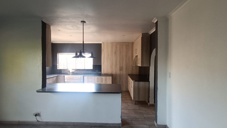 4 Bedroom Property for Sale in Vanderbijlpark SE 2 Gauteng