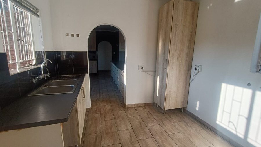 4 Bedroom Property for Sale in Vanderbijlpark SE 2 Gauteng