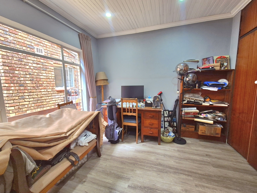 3 Bedroom Property for Sale in Larrendale Gauteng