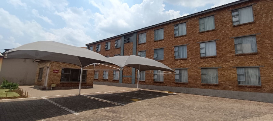 1 Bedroom Property for Sale in Vanderbijlpark CW 5 Gauteng