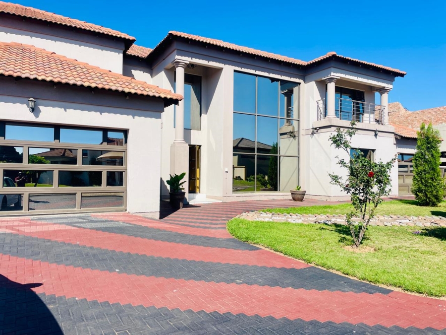 5 Bedroom Property for Sale in Three Rivers East Gauteng