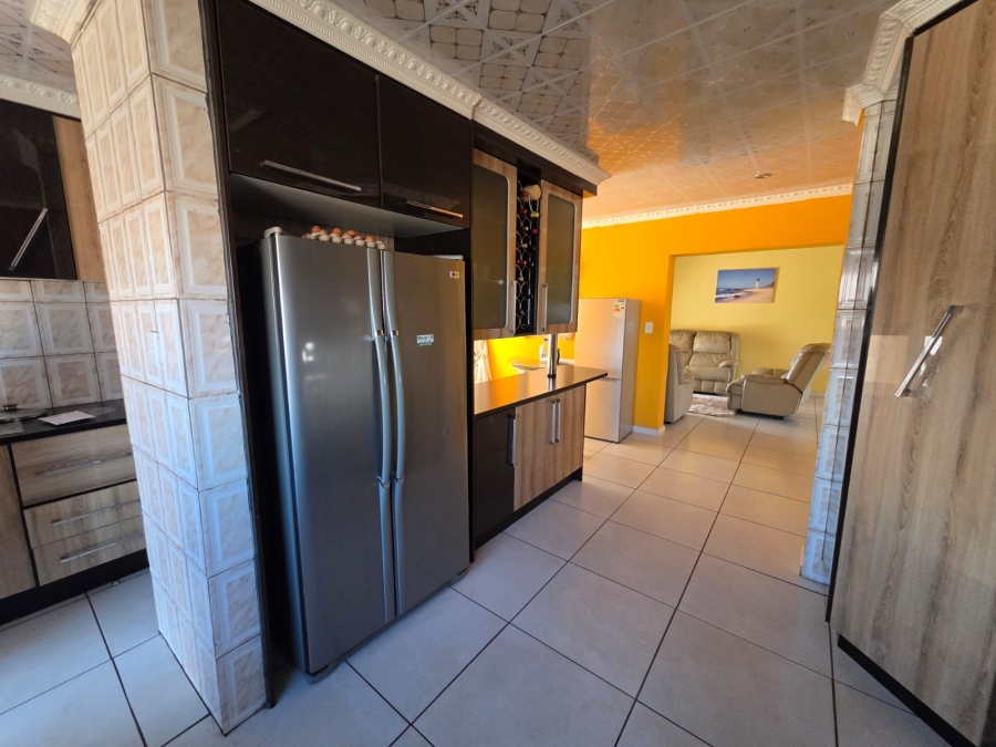 5 Bedroom Property for Sale in Three Rivers East Gauteng