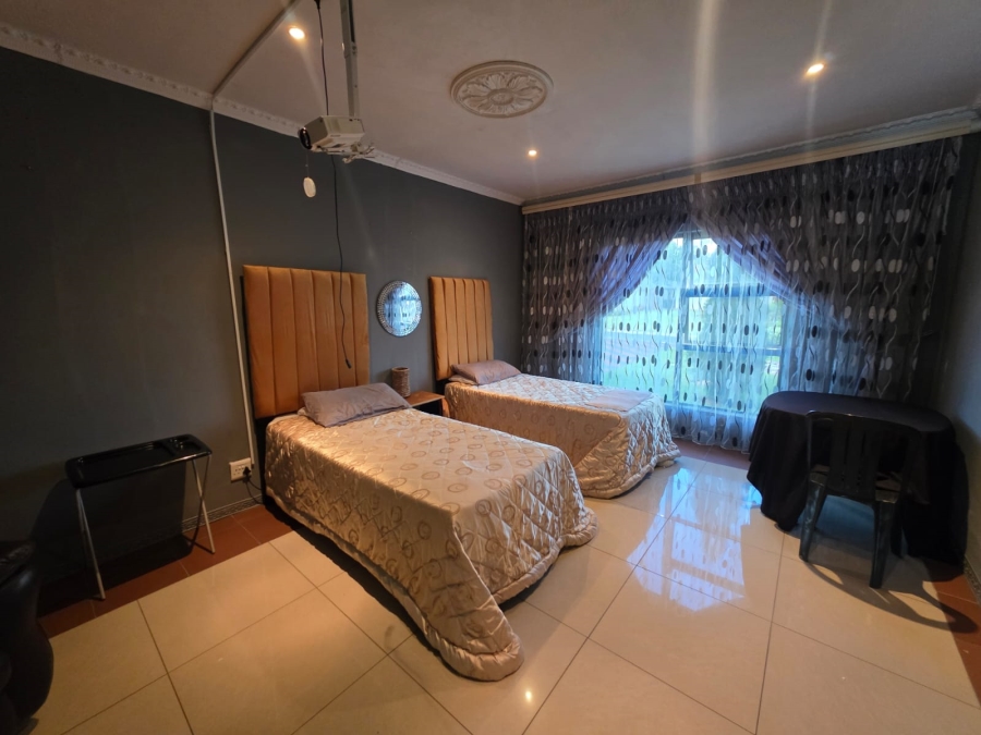 5 Bedroom Property for Sale in Three Rivers East Gauteng