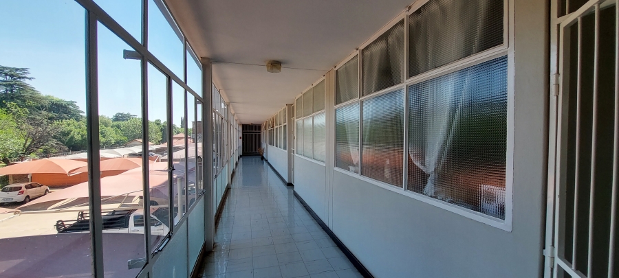 2 Bedroom Property for Sale in Three Rivers Proper Gauteng