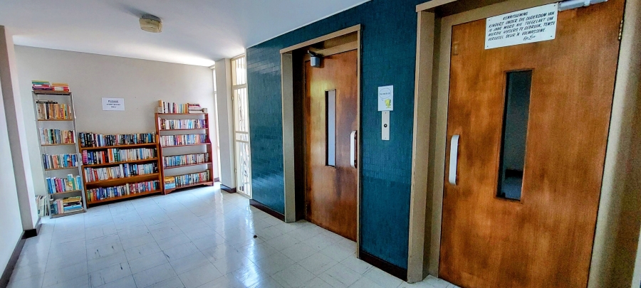 2 Bedroom Property for Sale in Three Rivers Proper Gauteng