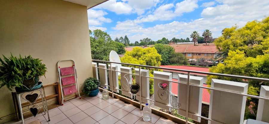 2 Bedroom Property for Sale in Three Rivers Proper Gauteng