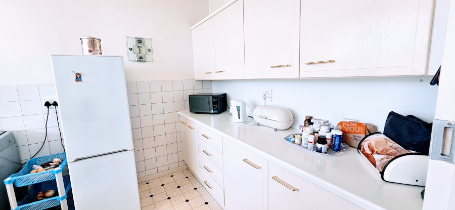 2 Bedroom Property for Sale in Three Rivers Proper Gauteng