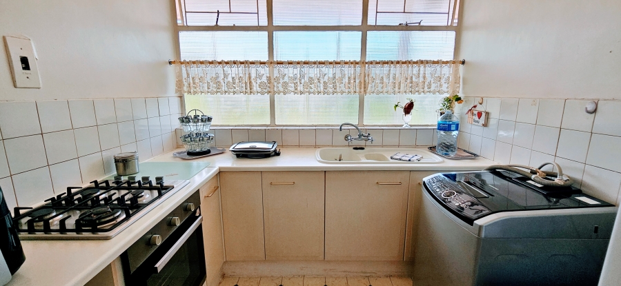 2 Bedroom Property for Sale in Three Rivers Proper Gauteng