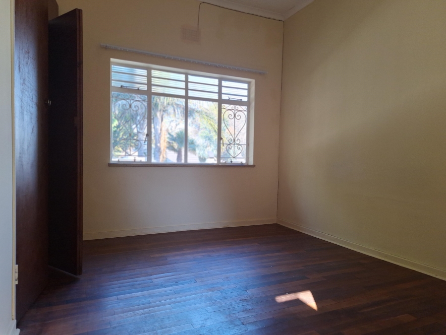 To Let 1 Bedroom Property for Rent in Florida Gauteng