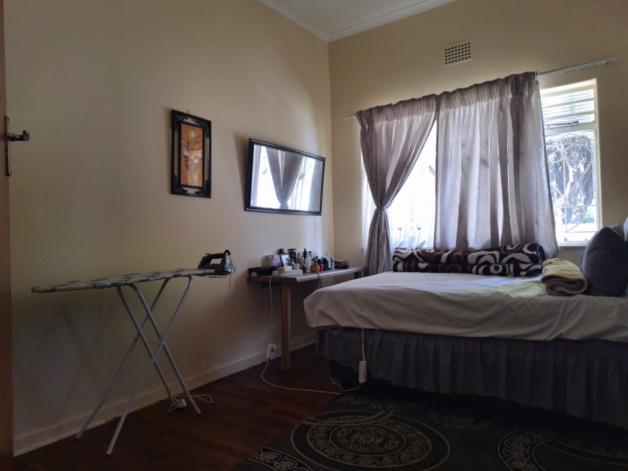 To Let 1 Bedroom Property for Rent in Florida Gauteng