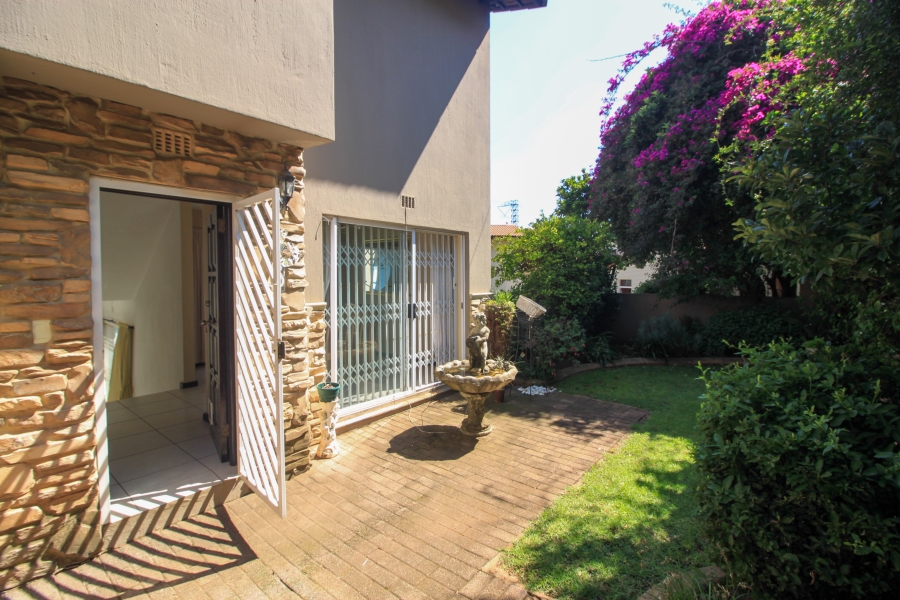 3 Bedroom Property for Sale in Sunnyrock Gauteng