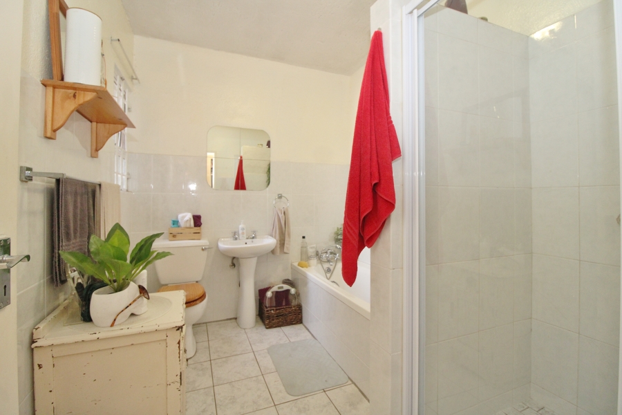 2 Bedroom Property for Sale in Wannenburghoogte Gauteng