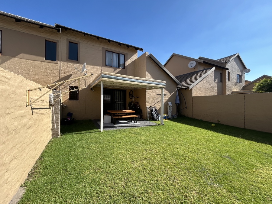 To Let 2 Bedroom Property for Rent in Carlswald Gauteng