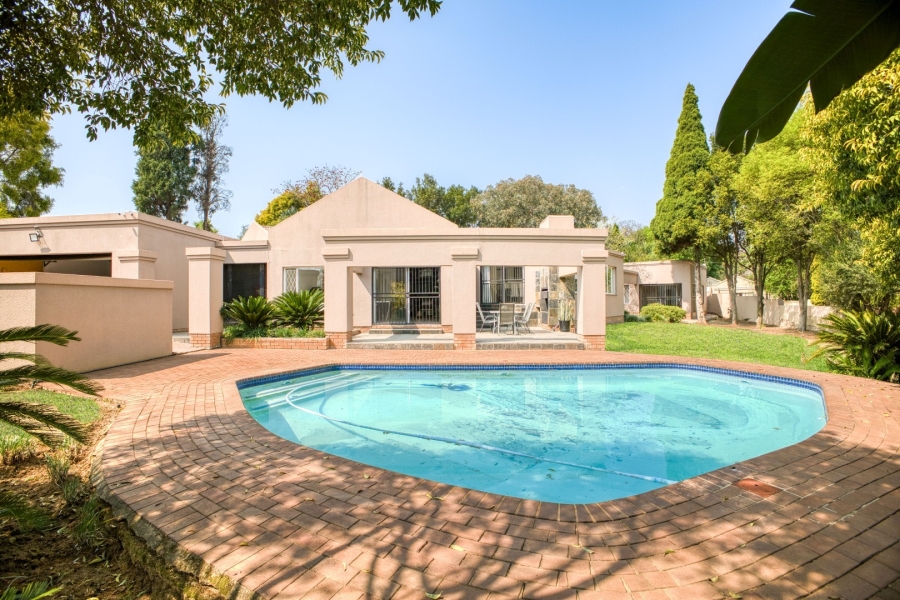 4 Bedroom Property for Sale in Douglasdale Gauteng
