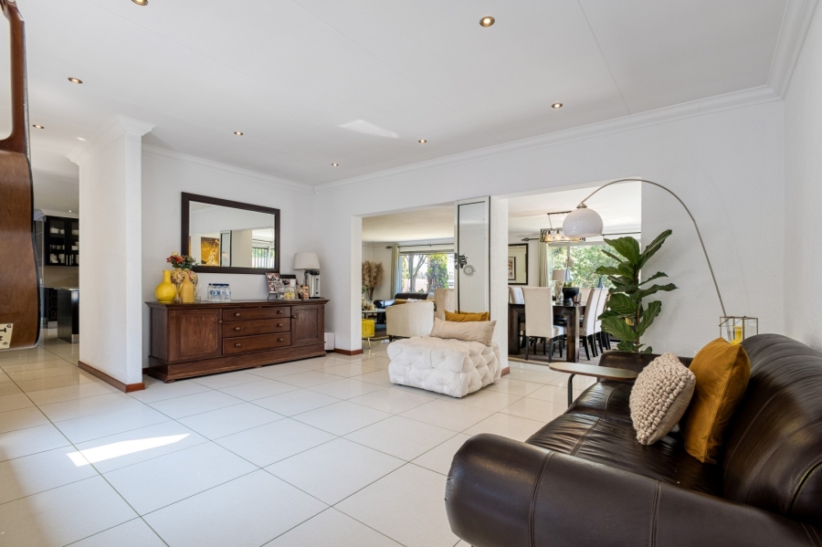 4 Bedroom Property for Sale in Douglasdale Gauteng