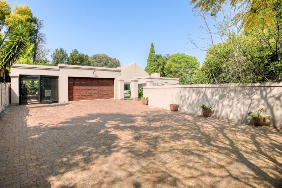 4 Bedroom Property for Sale in Douglasdale Gauteng