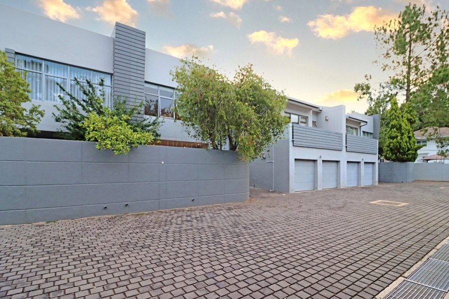 3 Bedroom Property for Sale in Bryanston Gauteng