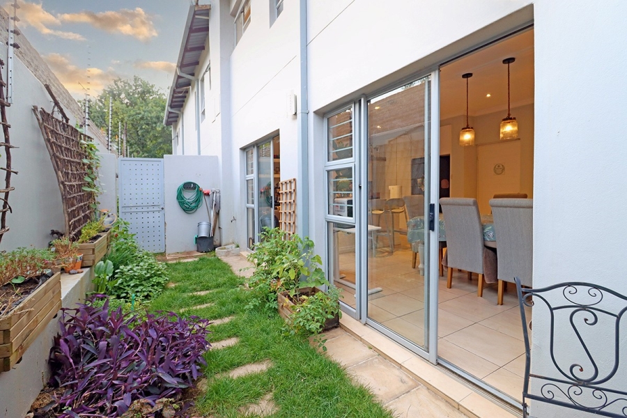 3 Bedroom Property for Sale in Bryanston Gauteng