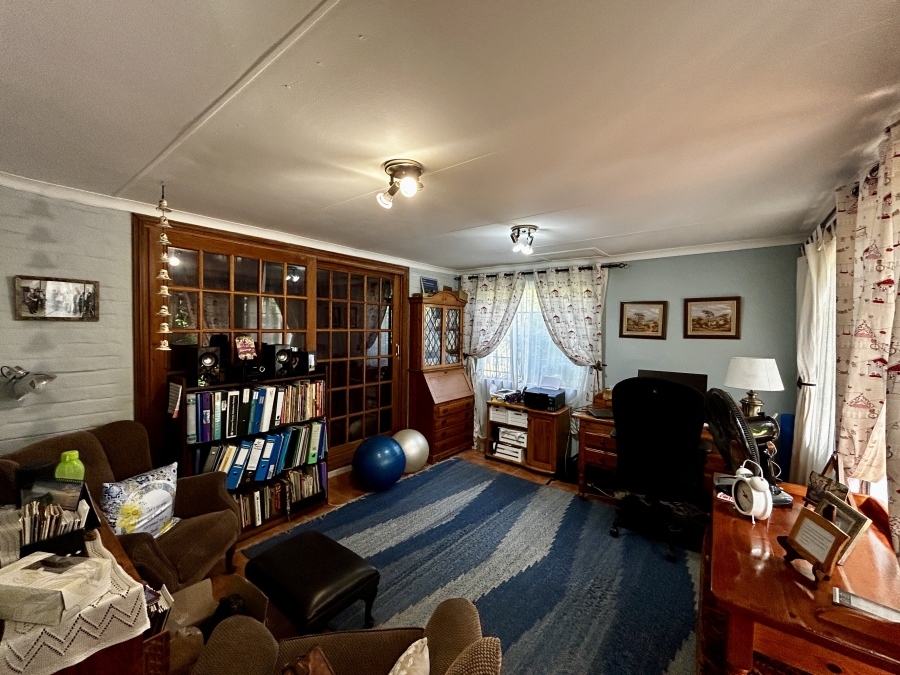 12 Bedroom Property for Sale in Glen Austin Gauteng